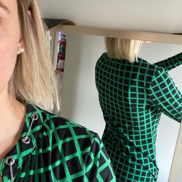 Michael Kors xs dress shirt - Picture 7 of 8